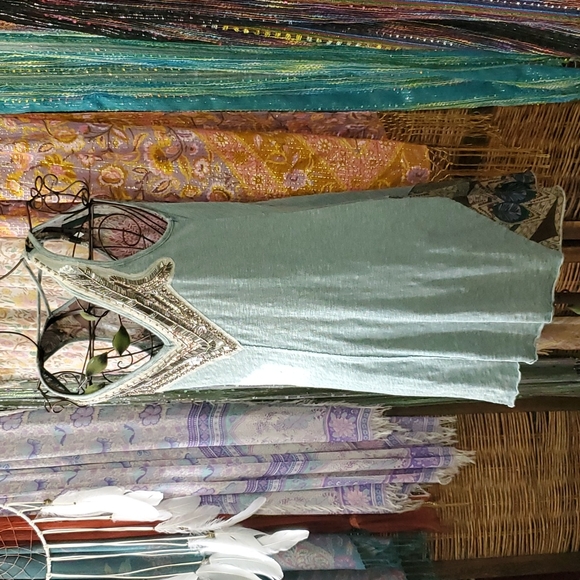 Embellished tank - Picture 3 of 13